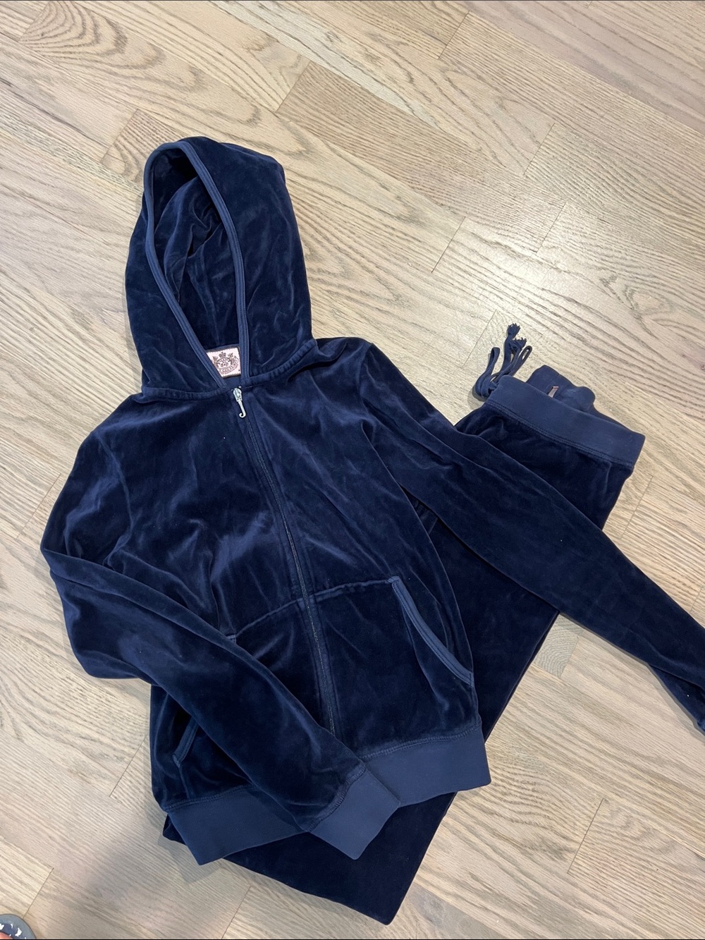 Juicy Couture Vintage Y2K Navy Velour TrackSuit  Set
